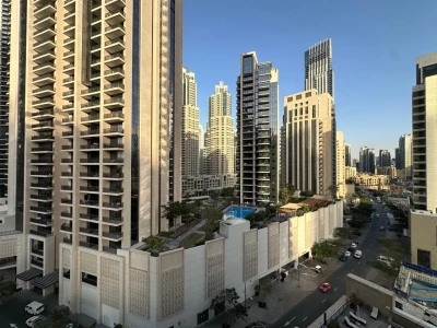 Unfurnished | Spacious layout | 2 BR with Study 